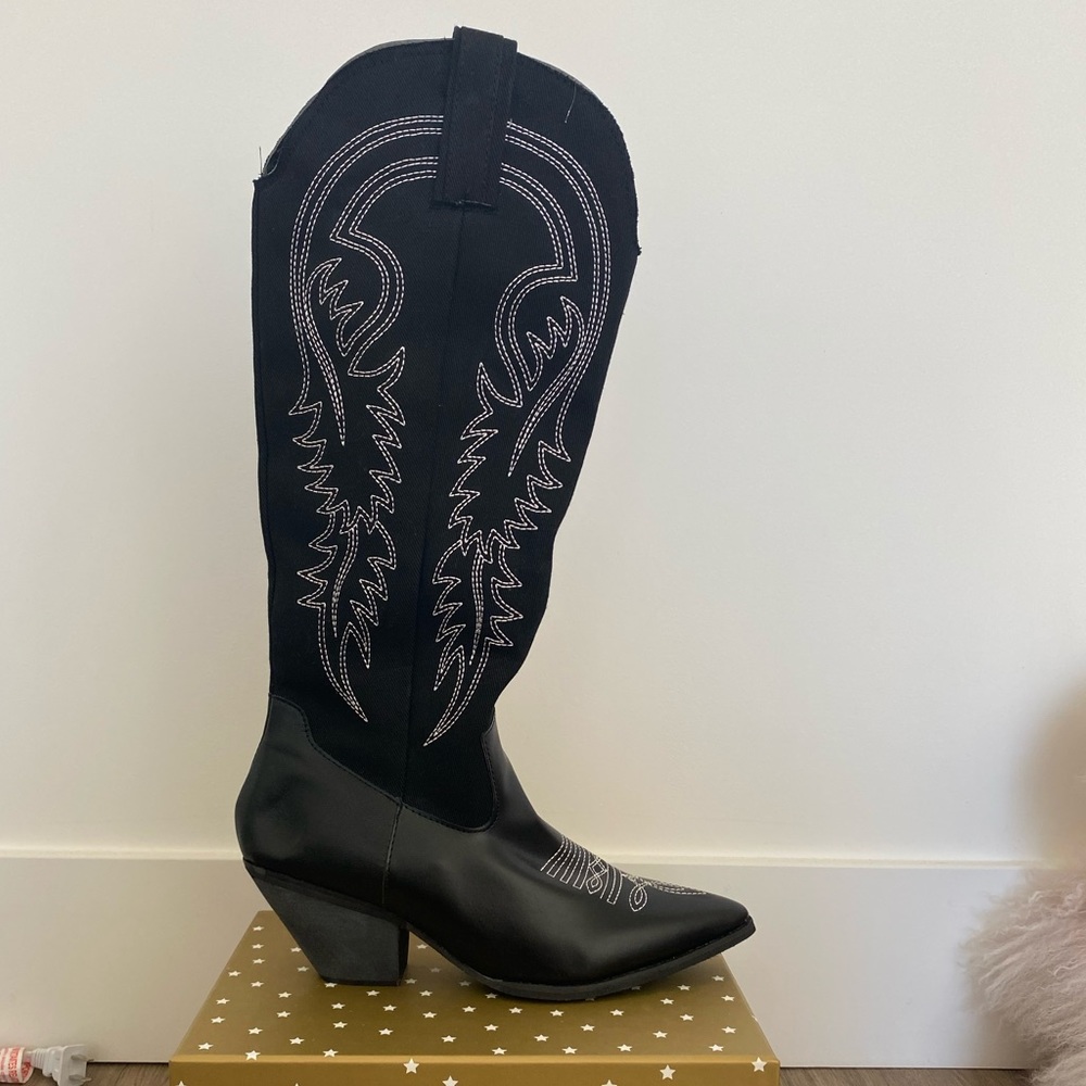 Vintage black cowboy boots